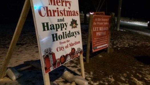 The battle of the signs this Christmas in the city of Shelton